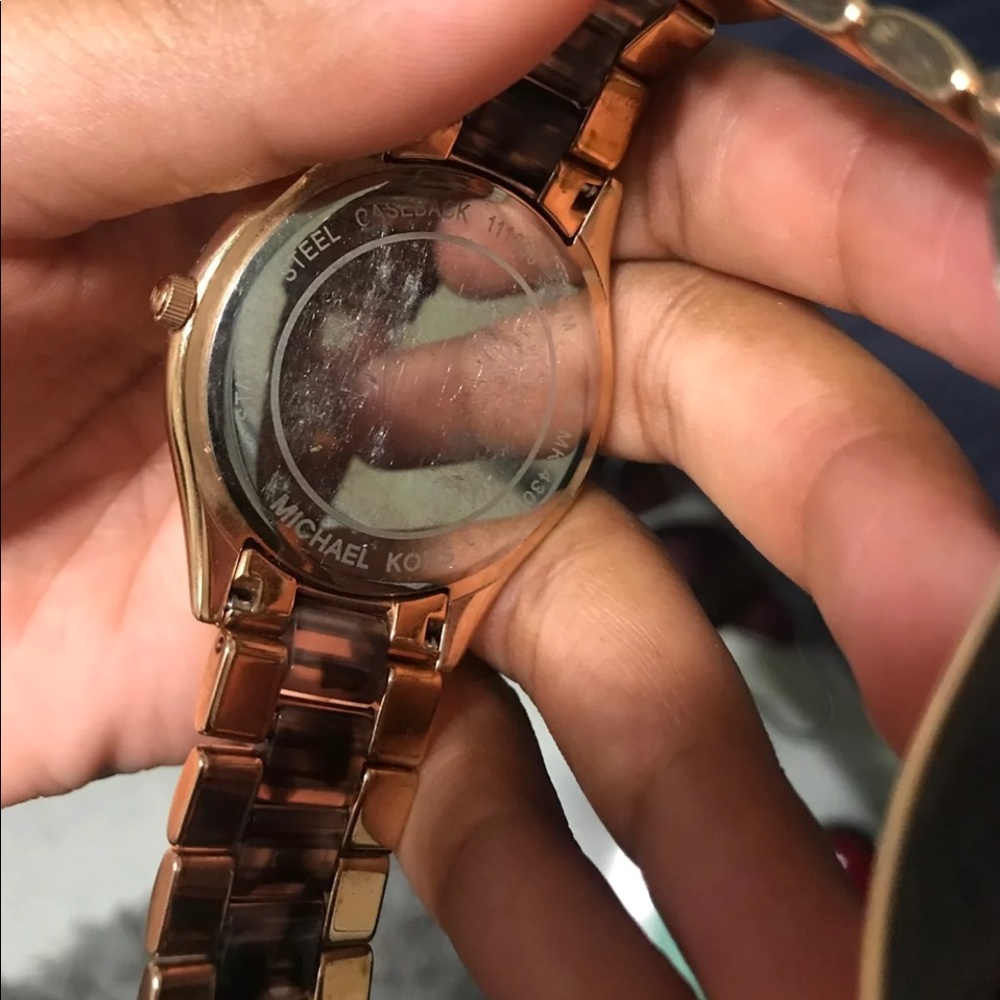 Michael Kors Watch - Picture 5 of 5